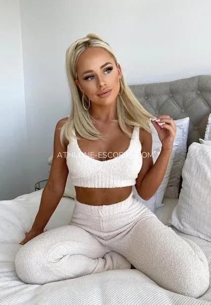 Athlone escorts Valeria — 5
