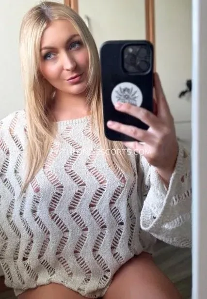 Athlone escorts Emilia — 3