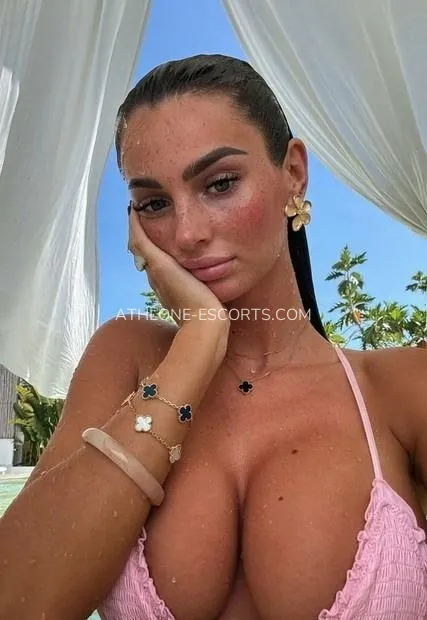 Athlone escorts Lisa — 2