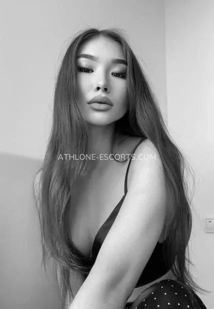 Athlone escorts Monica — 6