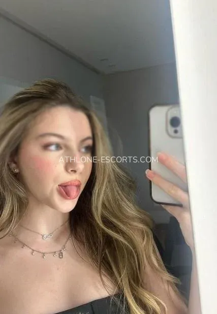 Athlone escorts Sophie — 3