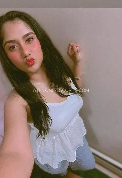 Athlone escorts Aliyah — 2