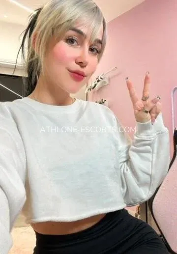 Athlone escorts Jayden — 9