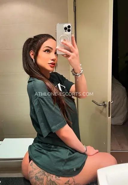 Athlone escorts Elise — 4