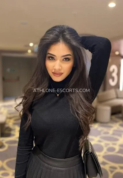 Athlone escorts Kendall — 3