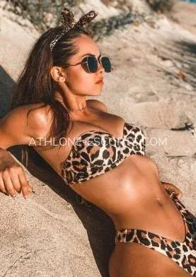 Athlone escorts Pia — 3