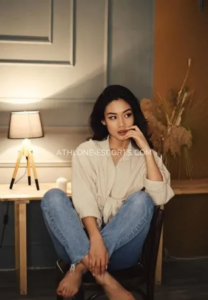 Athlone escorts Linda — 6