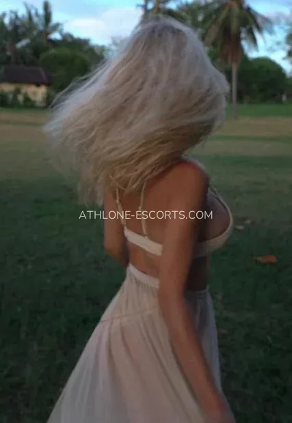 Athlone escorts Linnéa — 1
