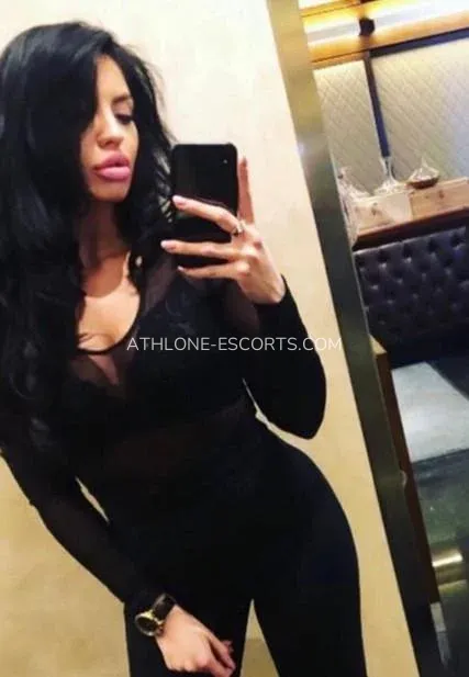 Athlone escorts Trinity — 1