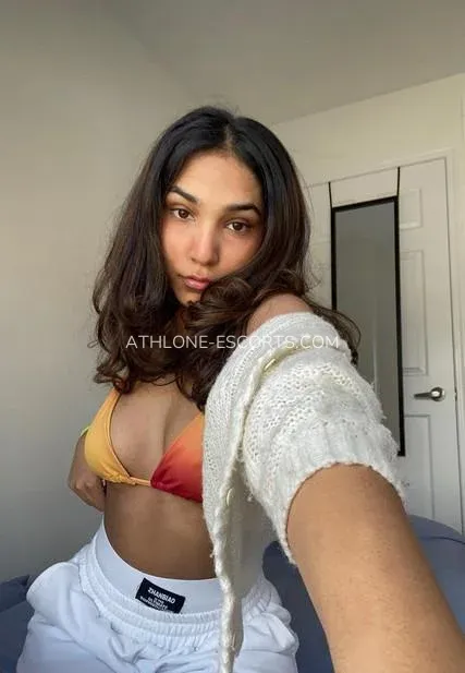 Athlone escorts Sabrina — 3
