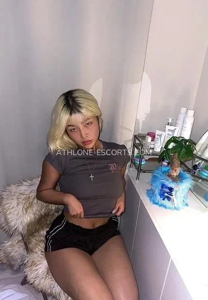 Athlone escorts Yvonne — 1