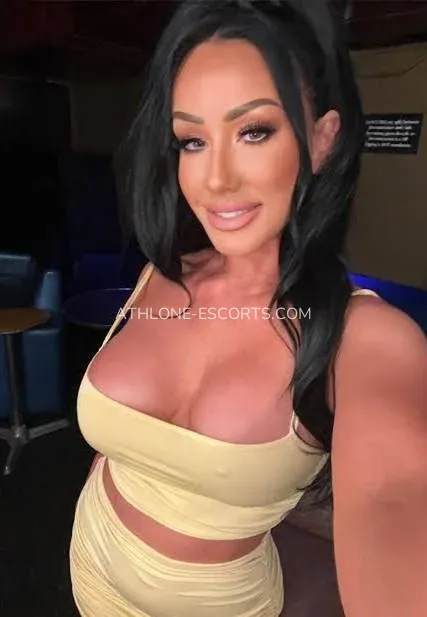 Athlone escorts Ella — 4