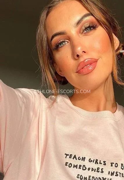 Athlone escorts Bella — 4