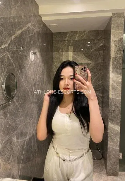 Athlone escorts Emilia — 4