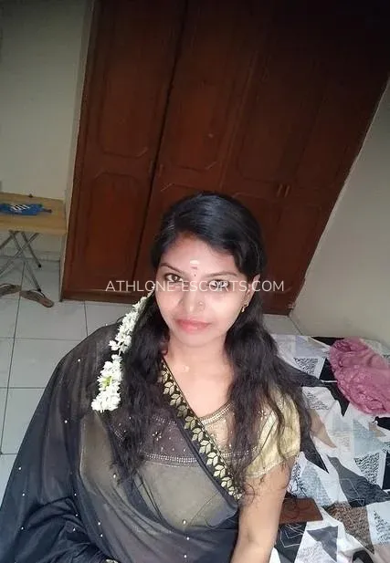 Athlone escorts Sofie — 1