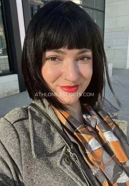 Athlone escorts Josefin — 8