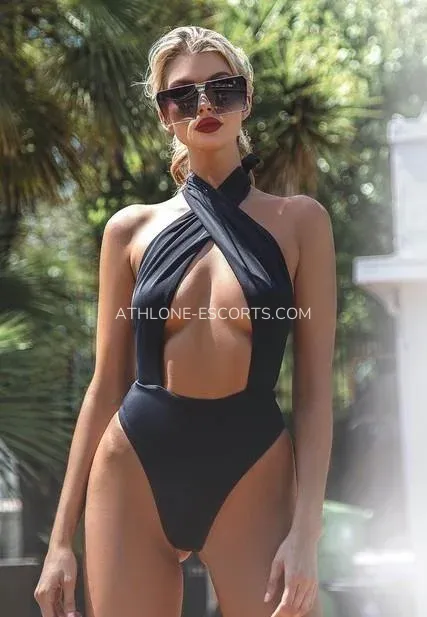 Athlone escorts Klara — 1