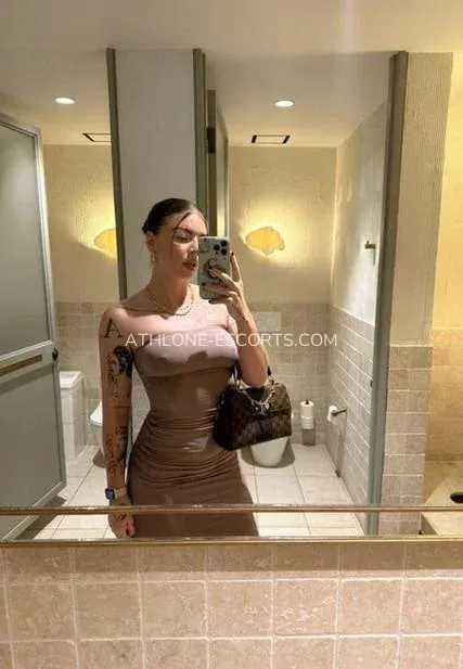 Athlone escorts Veronica — 1