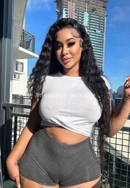 Athlone escorts Mona — 3