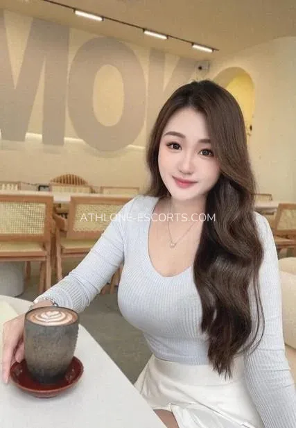 Athlone escorts Isaura — 3