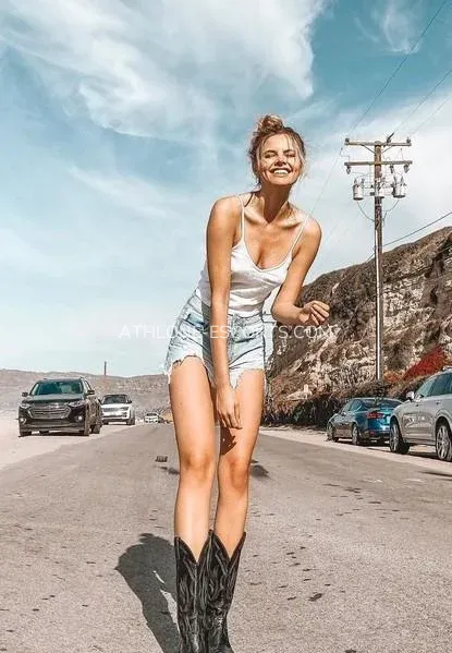 Athlone escorts Nadia — 10