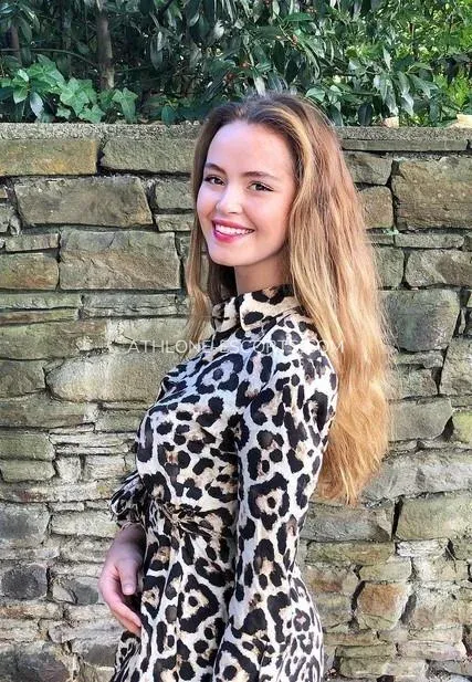 Athlone escorts Constanza — 1