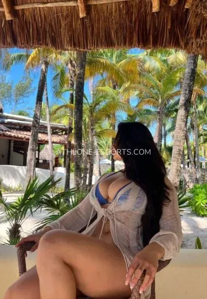 Athlone escorts Molly — 1