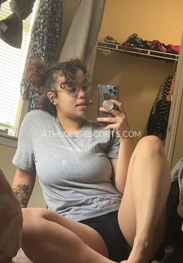 Athlone escorts Lily — 1