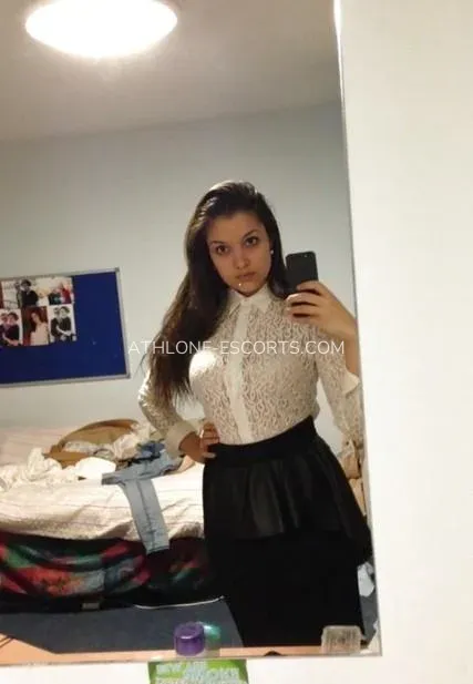 Athlone escorts Sarah — 4