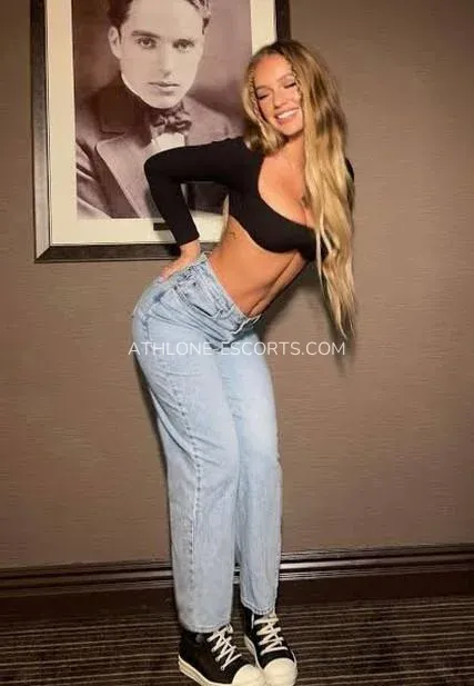 Athlone escorts Josefin — 1