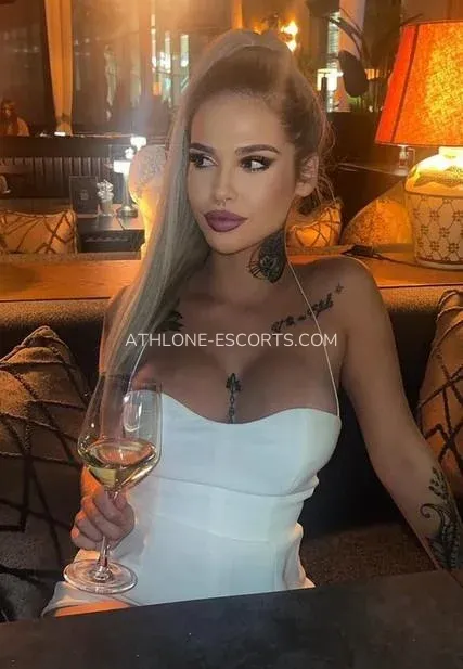 Athlone escorts Silvia — 4