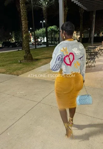 Athlone escorts Julia — 8