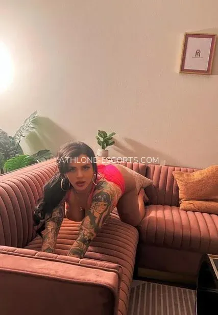 Athlone escorts Louise — 4