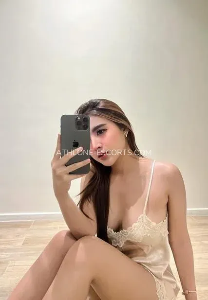 Athlone escorts Kelly — 6