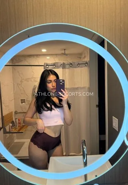 Athlone escorts Rebecca — 1