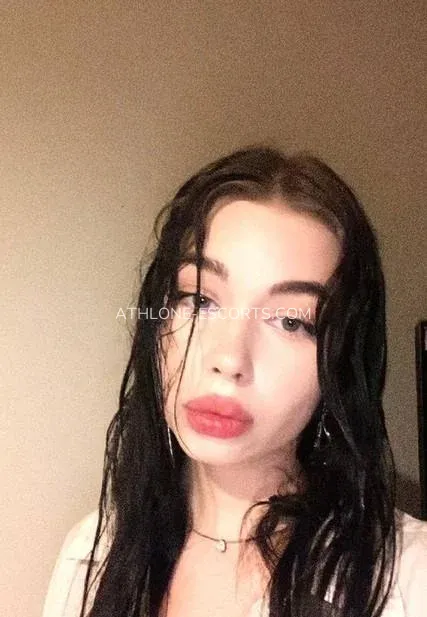 Athlone escorts Jennifer — 1