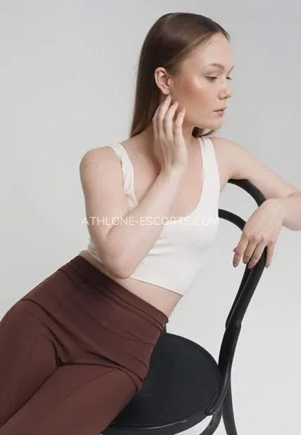 Athlone escorts Vivian — 4