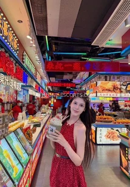 Athlone escorts Emilia — 8