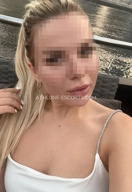 Athlone escorts Christina — 3