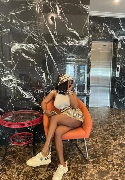 Athlone escorts Viktoria — 4