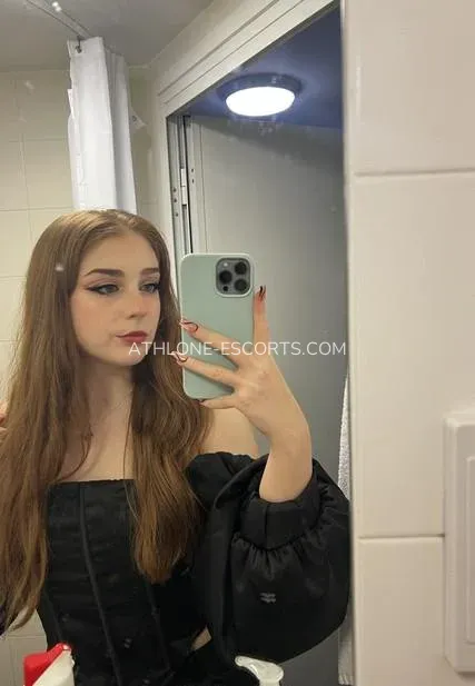 Athlone escorts Molly — 3