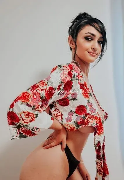 Athlone escorts Jennifer — 1