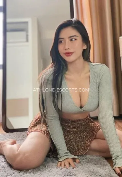 Athlone escorts Selena — 5
