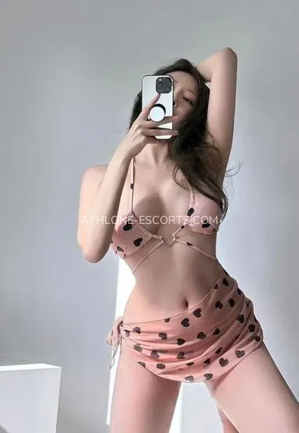 Athlone escorts Isabelle — 3