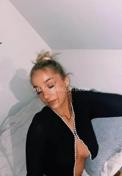 Athlone escorts Laila — 1