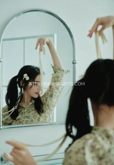 Athlone escorts Mia — 2