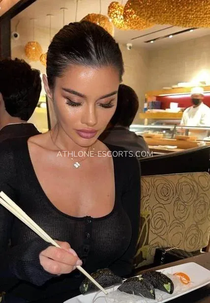 Athlone escorts Julia — 3