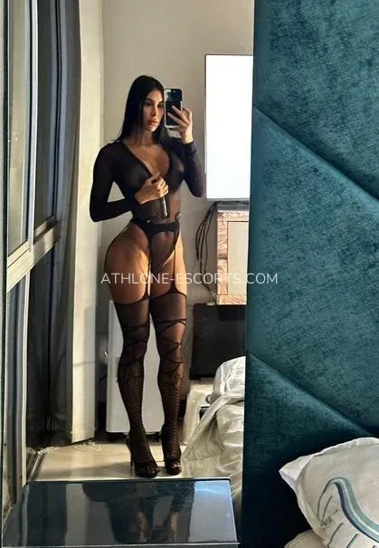 Athlone escorts Cecilia — 4