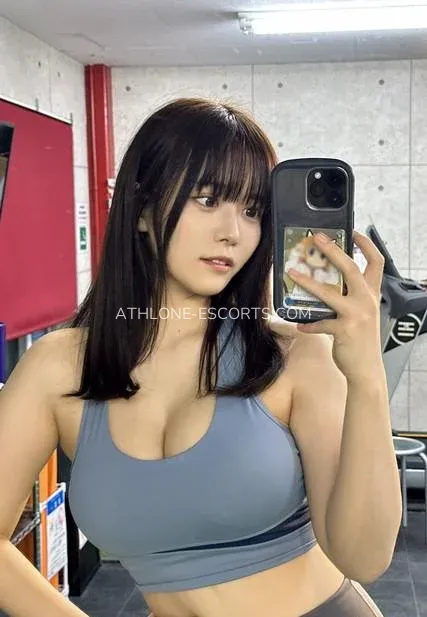 Athlone escorts Emilia — 3