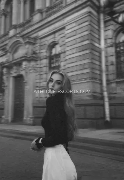 Athlone escorts Keira — 5